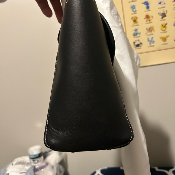 Coach Courier Carryall Glovetanned Leather Top Handle Bag
See pics! Beauty - Picture 7 of 14